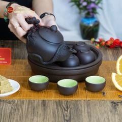 Bộ Ấm Trà Tử Sa Đắp Nổi Hoa Mẫu Đơn Khay Thủng