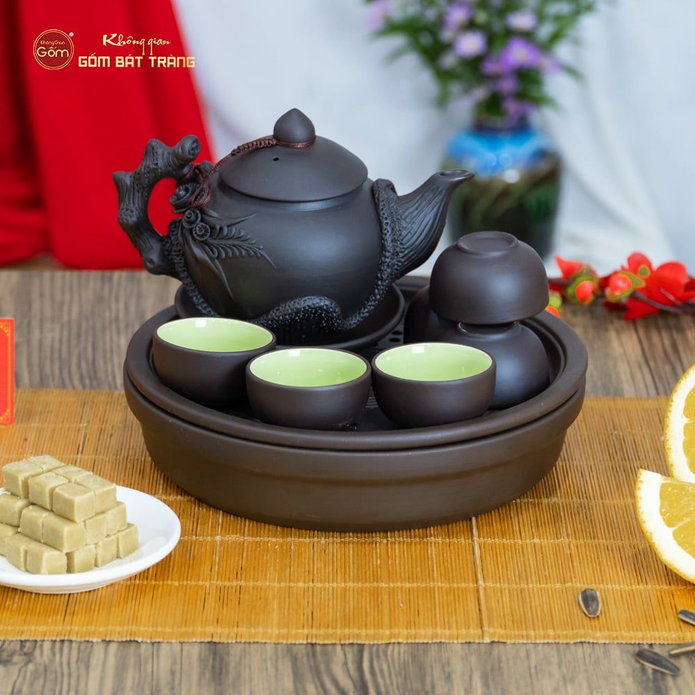 Bộ Ấm Trà Tử Sa Đắp Nổi Hoa Mẫu Đơn Khay Thủng