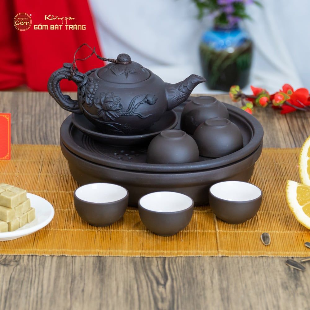 Bộ Ấm Trà Tử Sa Đắp Nổi Hoa Sen Khay Thủng