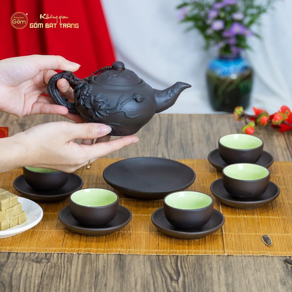 Bộ Ấm Trà Tử Sa Đắp Nổi Hoa Mai