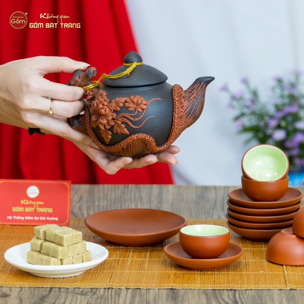 Bộ Ấm Trà Tử Sa Đắp Nổi Hoa Mẫu Đơn