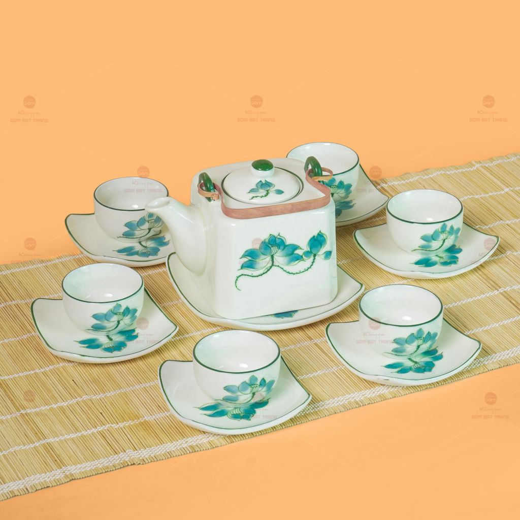 Bộ Ấm Chén Vuông Quai Đồng Vẽ Sen Xanh