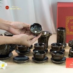 Bộ Ấm Chén Đại Mã Não Lòng Hoa Kẻ Vàng