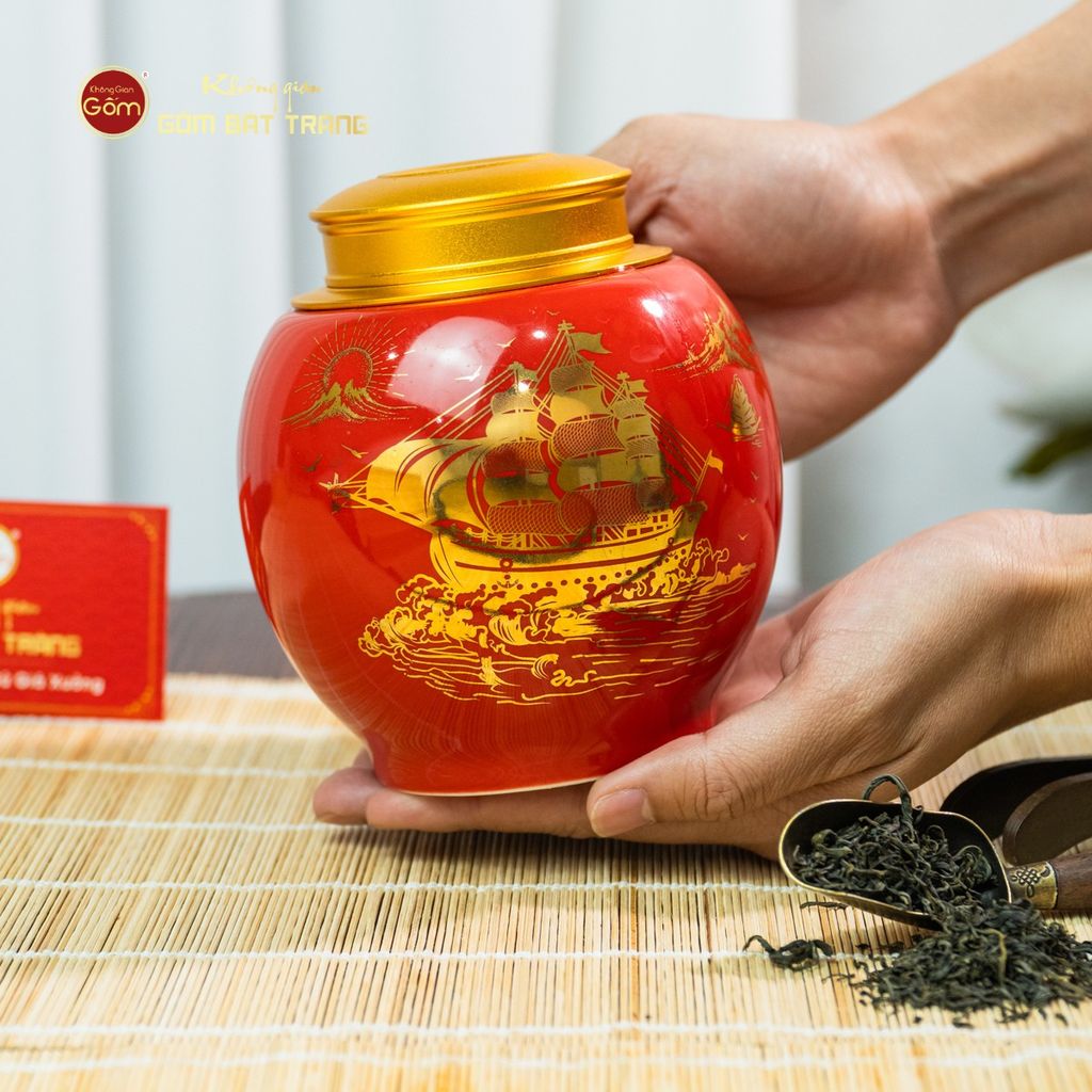 Hũ Đựng Trà Men Đỏ Họa Tiết Thuận Buồm Xuôi Gió Vẽ Vàng
