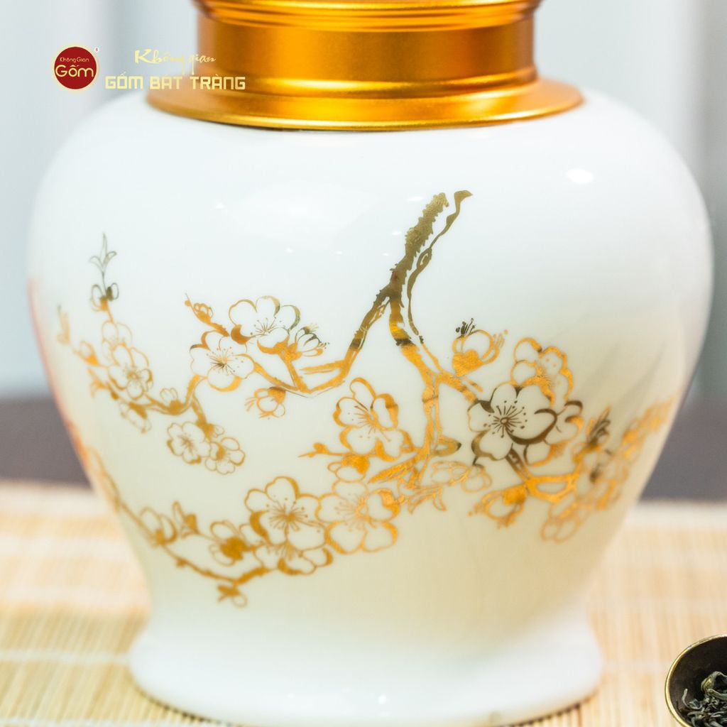 Hũ Đựng Trà Men Trắng Họa Tiết Hoa Mai Vẽ Vàng