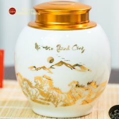 Hũ Đựng Trà Men Trắng Họa Tiết Mã Đáo Vẽ Vàng