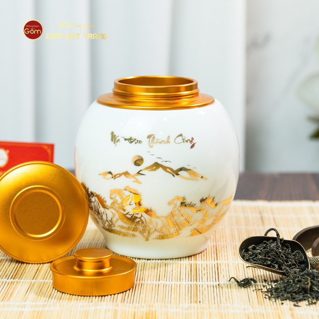 Hũ Đựng Trà Men Trắng Họa Tiết Mã Đáo Vẽ Vàng