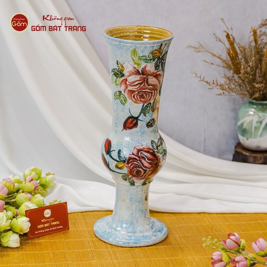 Lọ Hoa Vẽ Tay Hoa Hồng Cổ Loa