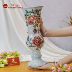 Lọ Hoa Vẽ Tay Hoa Hồng Đỏ Cổ Loe