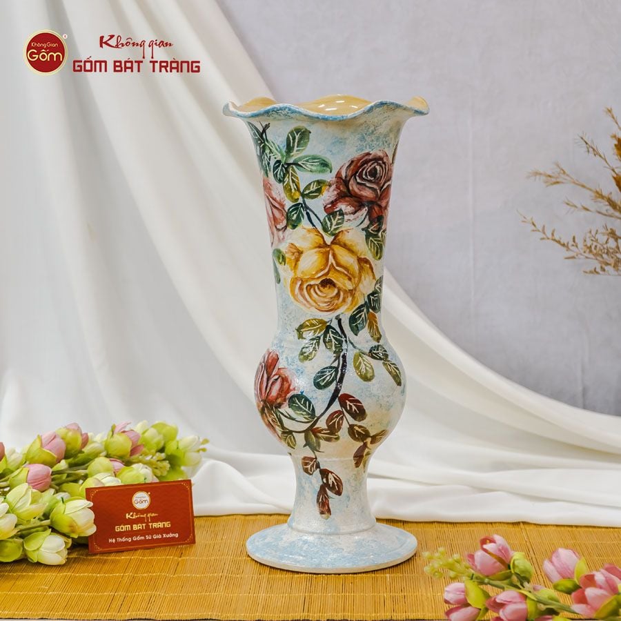 Lọ Hoa Vẽ Tay Hoa Hồng