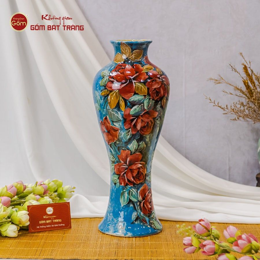 Lọ Hoa Vẽ Tay Hoa Sứ Đỏ