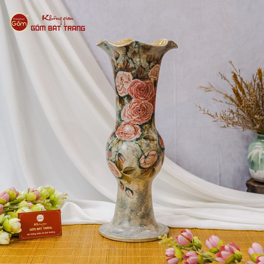 Lọ Hoa Vẽ Tay Hoa Hồng Phấn