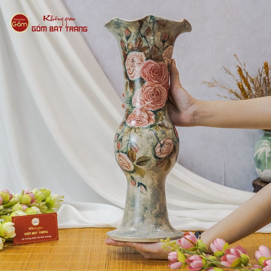 Lọ Hoa Vẽ Tay Hoa Hồng Phấn