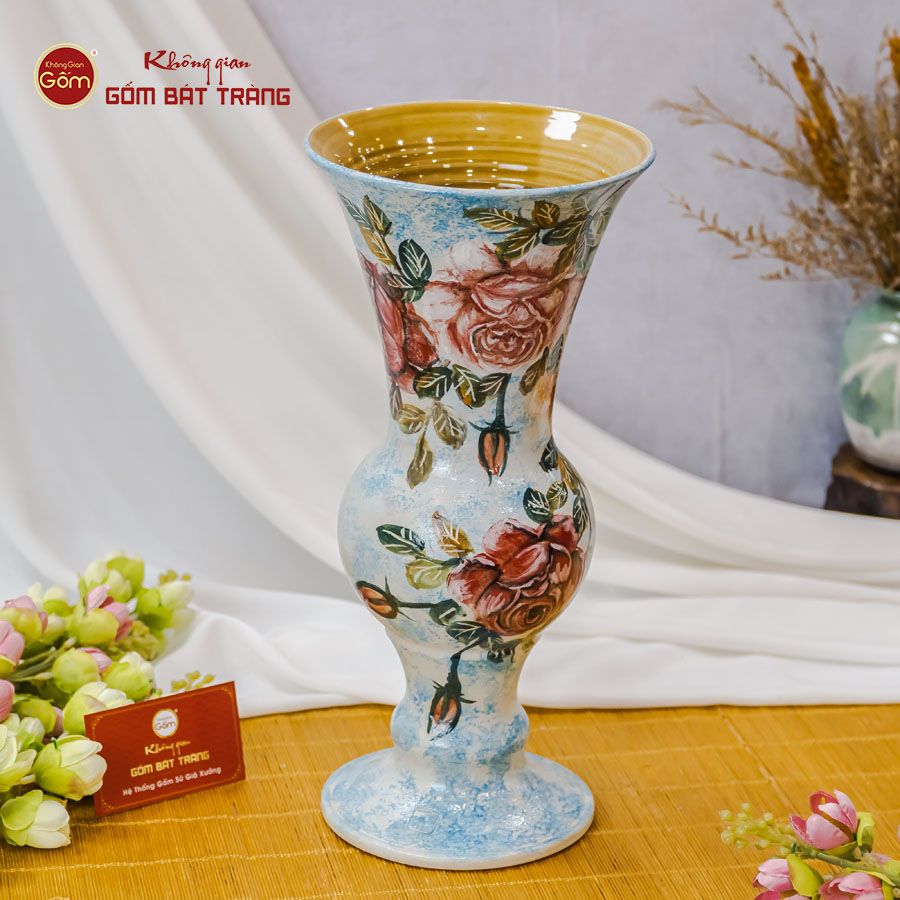 Lọ Hoa Vẽ Tay Mẫu Đơn Đỏ