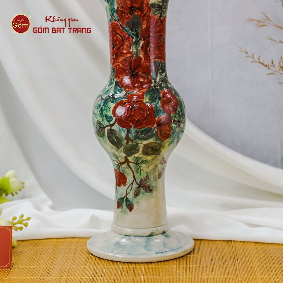 Lọ Hoa Vẽ Tay Nụ Hồng Đỏ