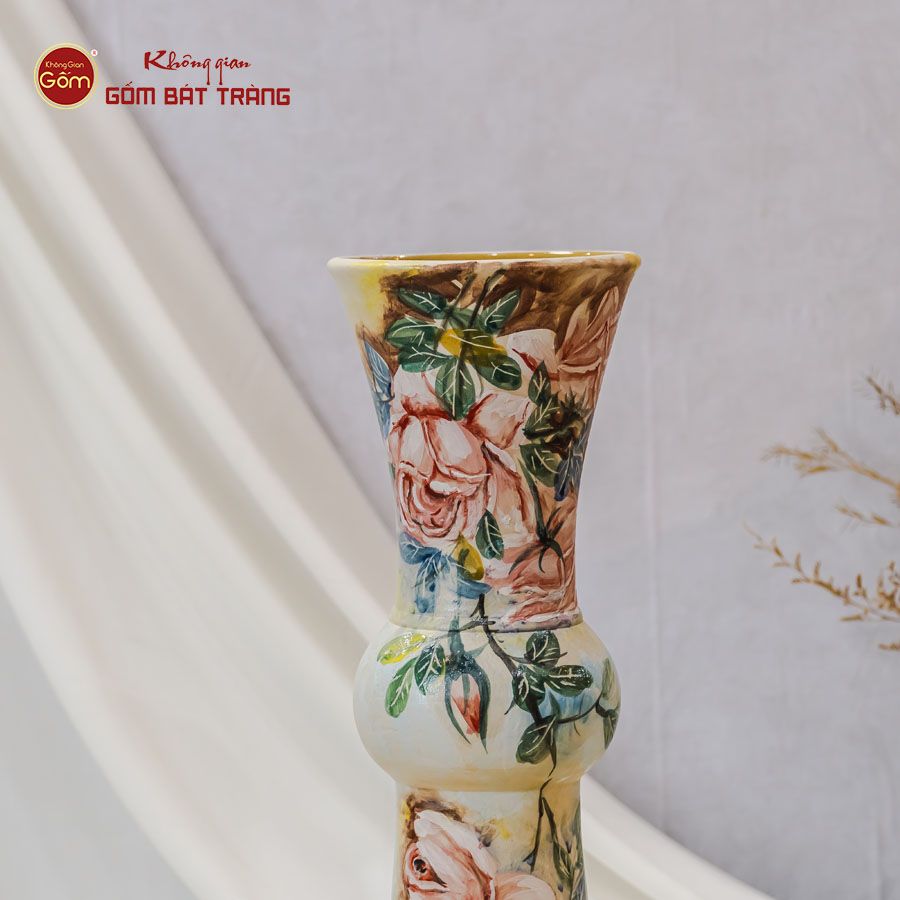 Lọ Hoa Vẽ Tay Vườn Hồng