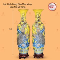 Lộc Bình Công Đào Men Vàng Đắp Nổi Vẽ Vàng
