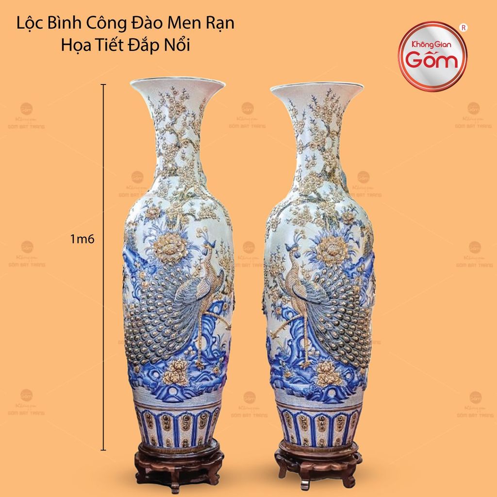 Lộc Bình Công Đào Men Rạn Họa Tiết Đắp Nổi
