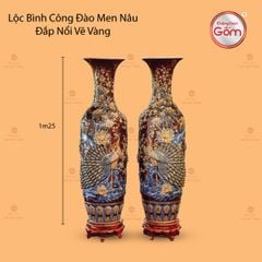 Lộc Bình Công Đào Men Nâu Đắp Nổi Vẽ Vàng