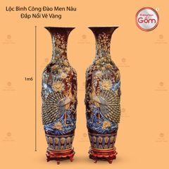 Lộc Bình Công Đào Men Nâu Đắp Nổi Vẽ Vàng