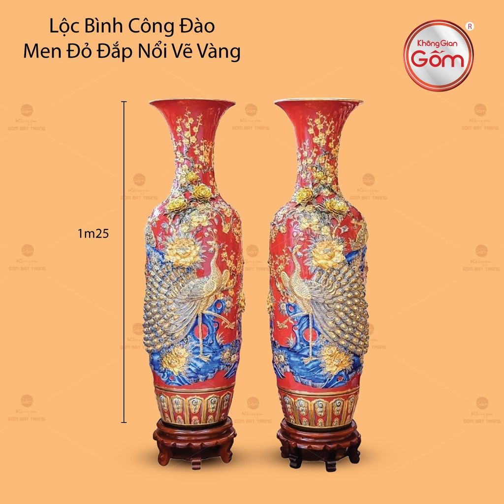 Lộc Bình Công Đào Men Đỏ Đắp Nổi Vẽ Vàng