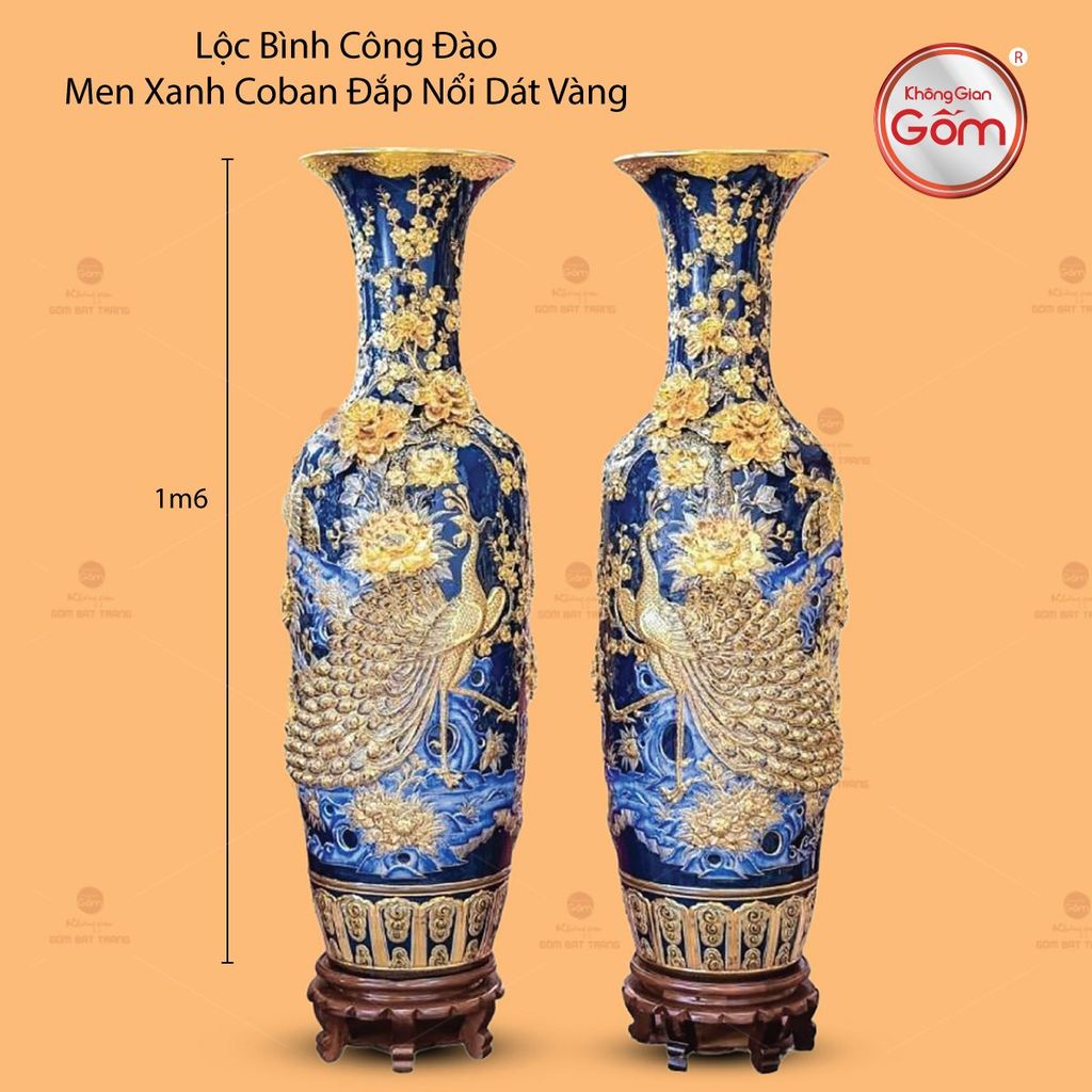 Lộc Bình Công Đào Men Xanh Coban Đắp Nổi Dát Vàng