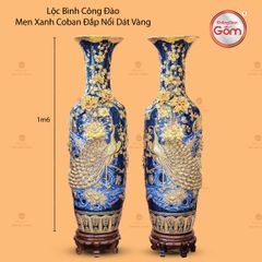 Lộc Bình Công Đào Men Xanh Coban Đắp Nổi Dát Vàng