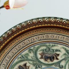 Đĩa Trưng Bày Đắp Nổi Vẽ Màu Hoa Sen Hội Tụ