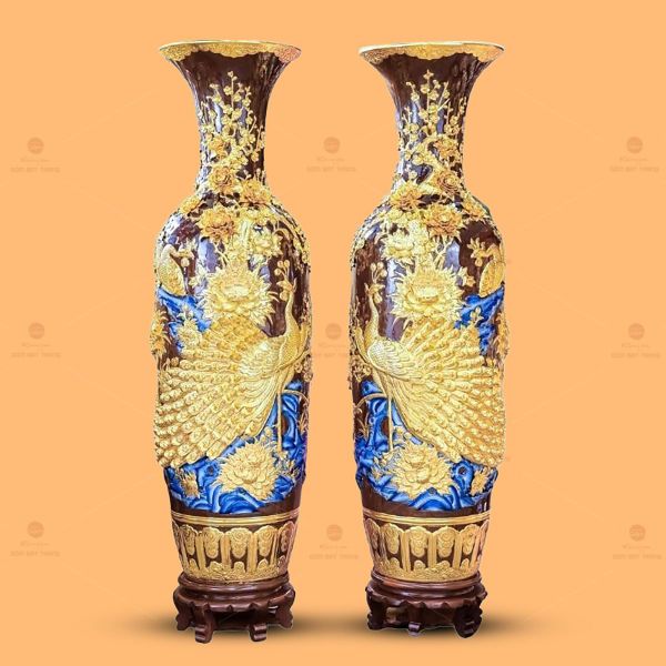 Lộc Bình Công Đào Men Nâu Đắp Nổi Dát Vàng