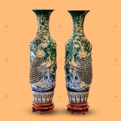 Lộc Bình Công Đào Men Xanh Lục Đắp Nổi Vẽ Vàng