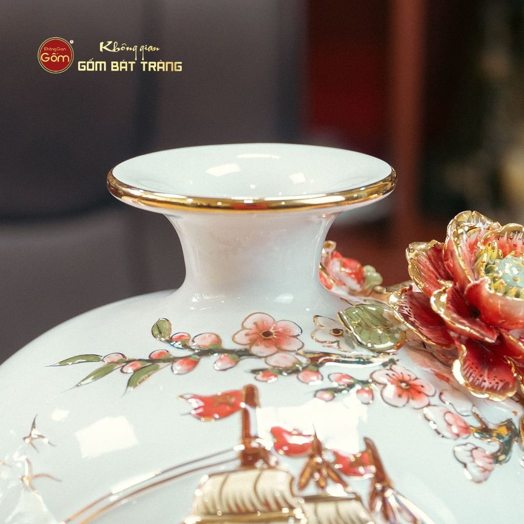 Quả Hút Lộc Men Trắng Thuận Buồm Xuôi Gió Vẽ Vàng