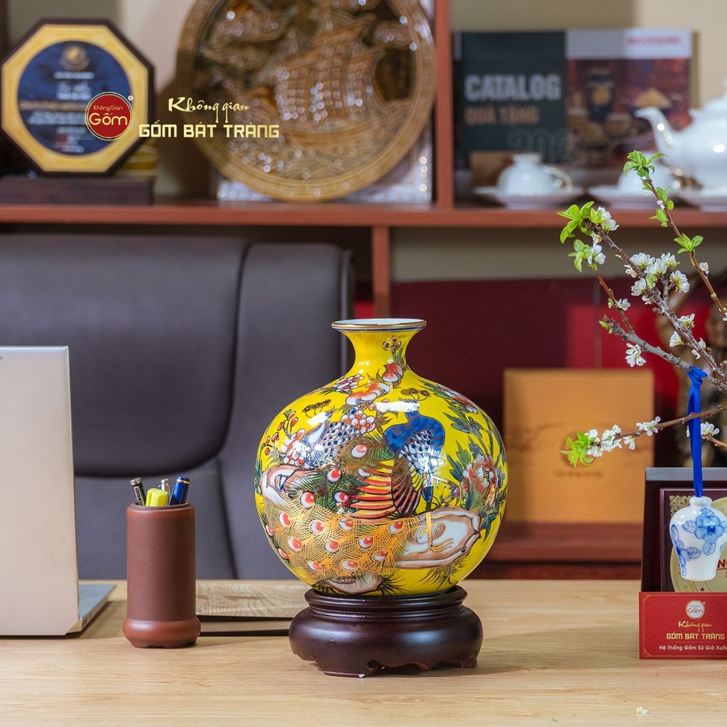 Quả Hút Lộc Men Vàng Công Đào Vẽ Vàng