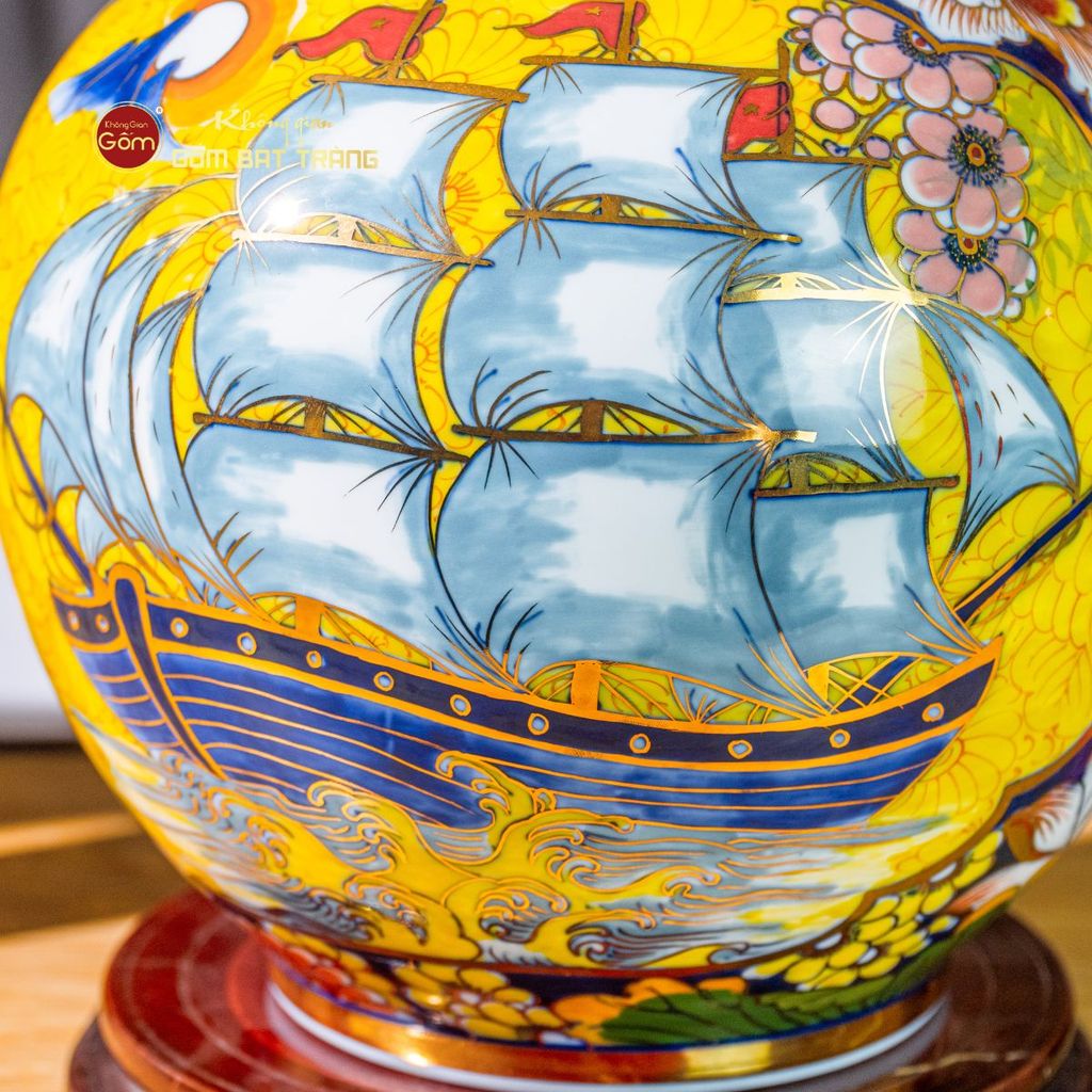 Quả Hút Lộc Nhị Cảnh Men Vàng Thuận Buồm Công Mẫu Đơn Vẽ Vàng