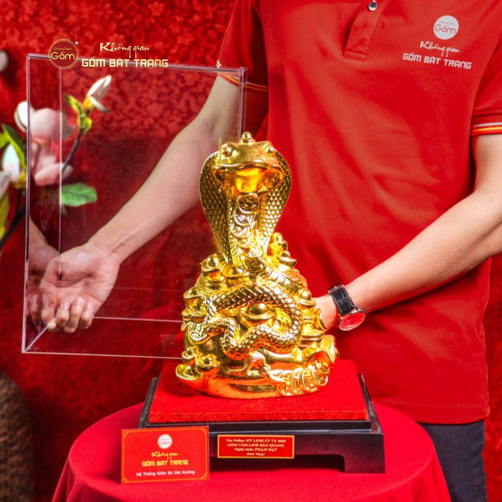 Tượng Linh Vật Rắn Mạ Vàng