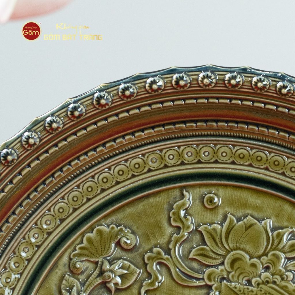 Đĩa Trưng Bày Đắp Nổi Kỳ Lân Chở Sách