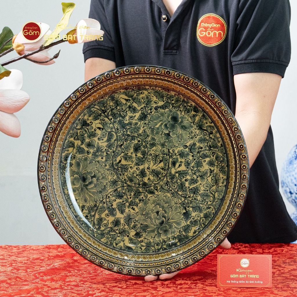 Đĩa Trưng Bày Tam Hoa Nở Rộ