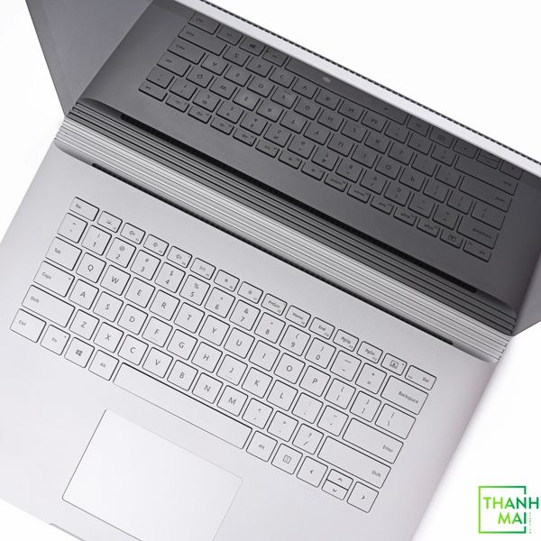 Surface Book | Intel Core i5-6300U | Ram 8GB | 128GB | 13.5″ inch 3K Touch Screen