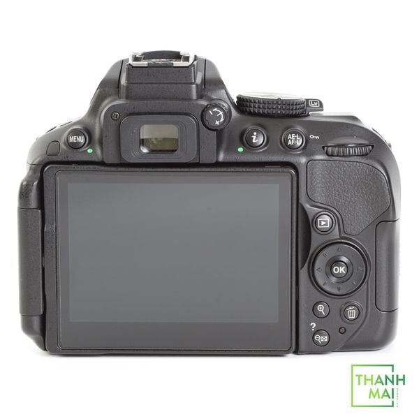 Nikon D5300 kit 18-55mm F/3.5-5.6 VR II