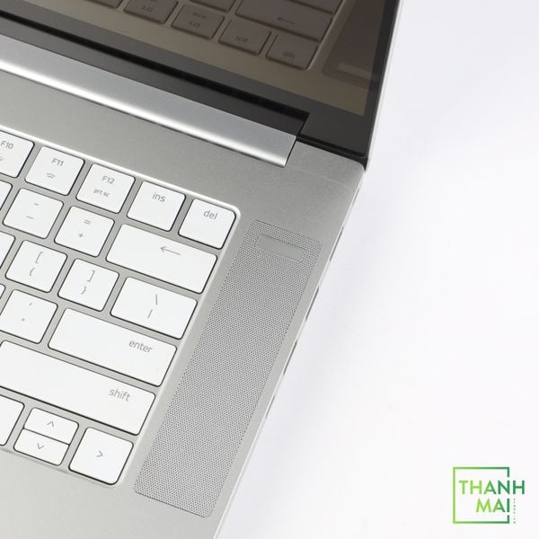 Laptop Razer Blade 15 Base Model Early 2020 Rz09 - 0328 | i7 - 10750H | Ram 16GB | SSD 512GB | NVDIA GeForce RTX 2070 with Max-Q Design 8GB | 15.6 inch 4K OLED