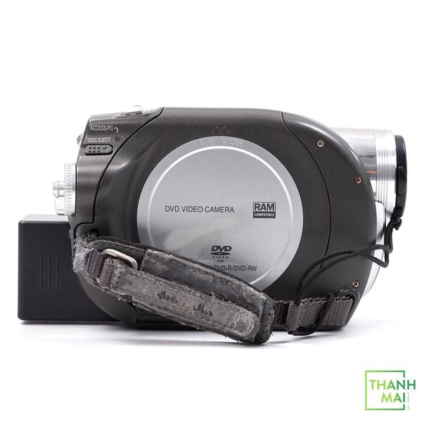 Máy quay phim cầm tay Panasonic VDR-D100E