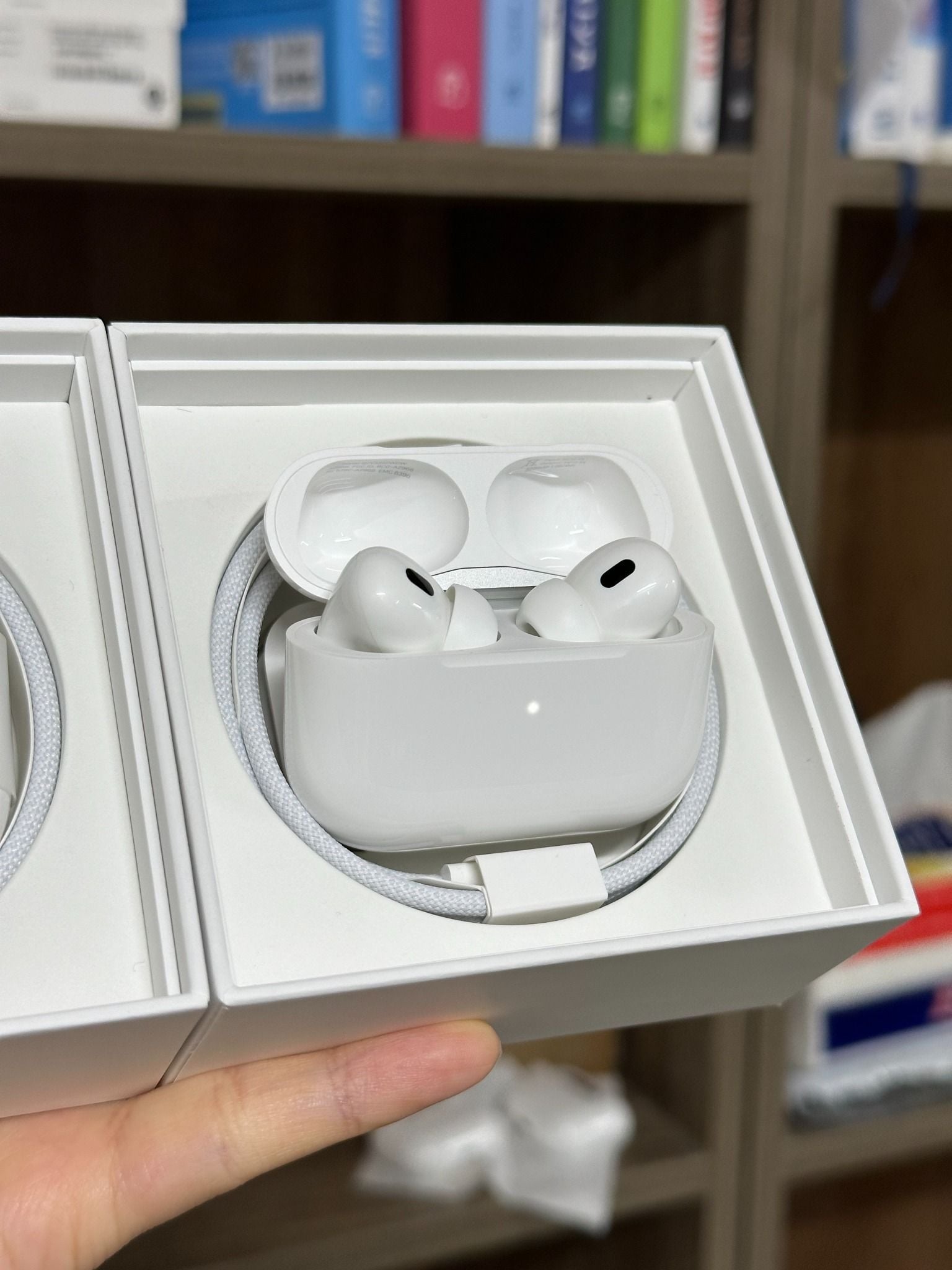  AirPods Pro 2 Likenew Fullbox 