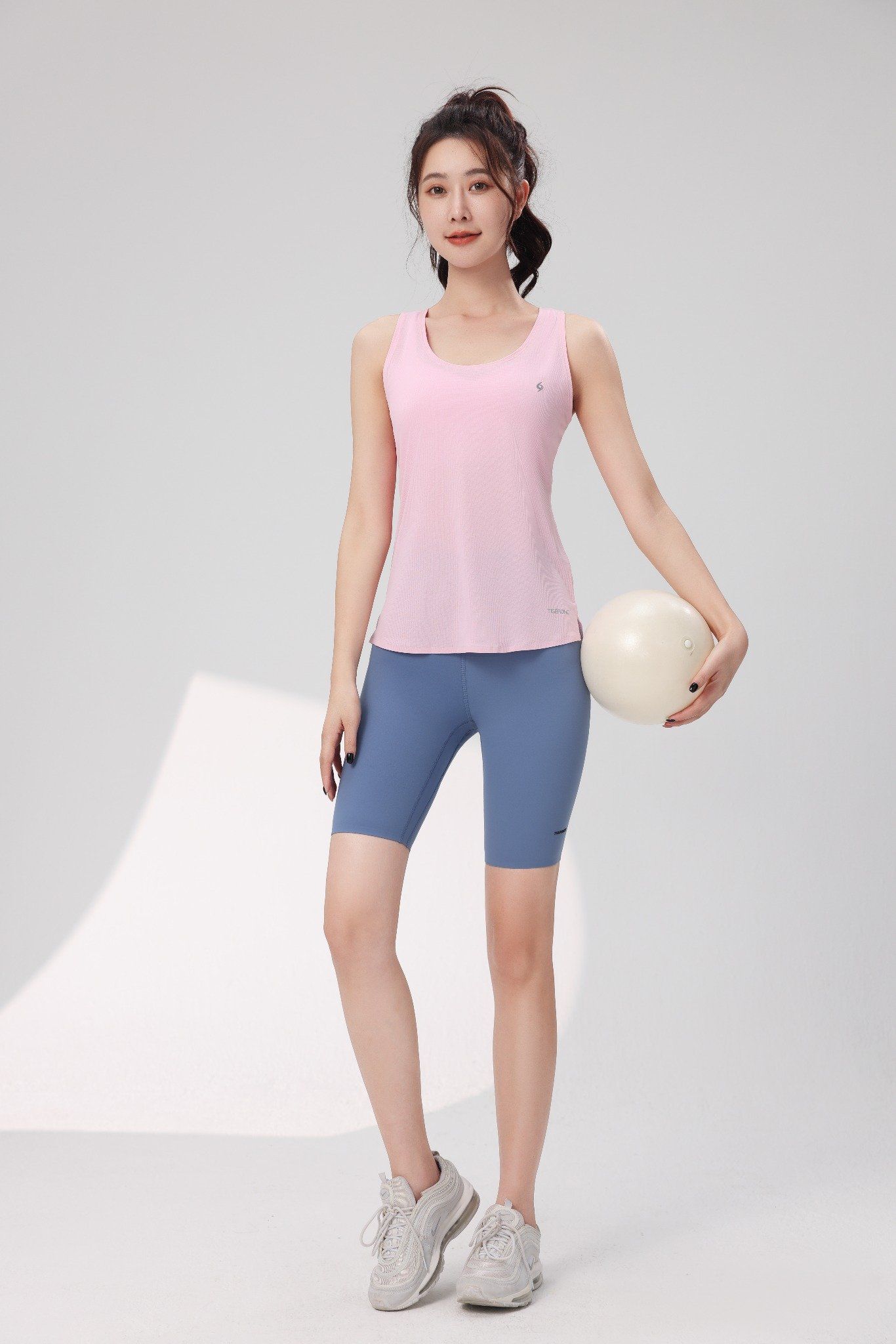  Áo Chạy Bộ Singlet Nữ Runtiger WM-7122 - Pink 