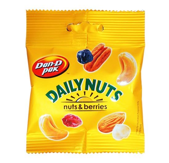 Thùng Thập Cẩm Hạt & Trái Cây Khô Daily Nuts (25G x 12 Gói) x 10 Túi