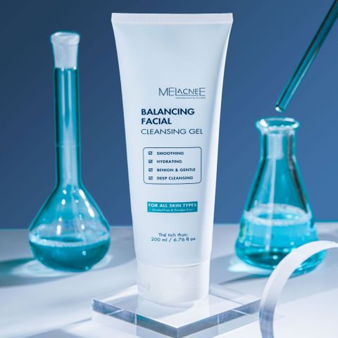 Gel Rửa Mặt Cân Bằng Dành Cho Mọi Loại Da MELacneE Balancing Facial Cleansing Gel