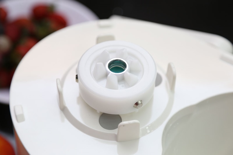 An toàn khi sử dụng với chức năng ngắt điện khi quá tải - Máy ép trái cây Panasonic MJ-68MWRA An toàn khi sử dụng với chức năng ngắt điện khi quá tải - Máy ép trái cây Panasonic MJ-68MWRA