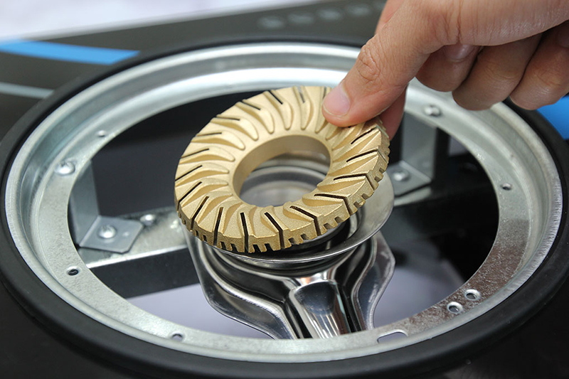 Bếp gas Rinnai RV-3715GL(BC) Bếp gas Rinnai RV-3715GL(BC)