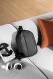  Túi đeo vai TOMTOC Meta Oculus Quest 2/3 Sling Bag 
