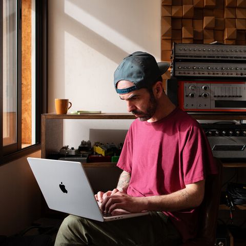 MacBook Pro 14 inch M2 Pro 19-Core GPU 16GB 1TB