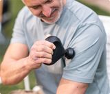 Thiết bị massage cầm tay Therabody Theragun Mini gen 3