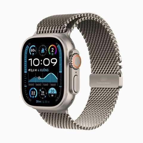  Apple Watch Ultra 2 2024 49mm Titanium Natural Titan Milanese Loop 